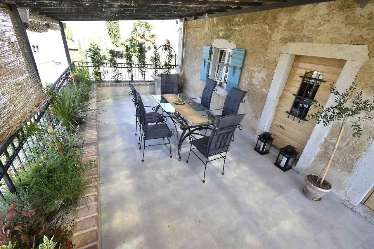 Villa Ca'Pietra, Rustic Stone House 말린스카 0*,